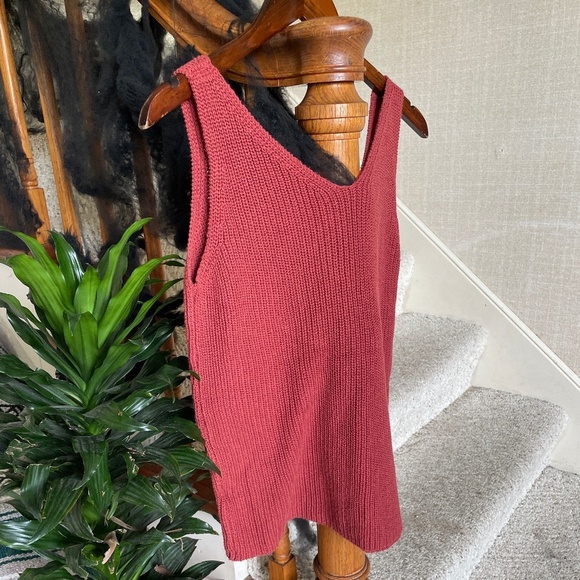 Rustic Knit Bohemian Tank Top - Picture 2 of 8